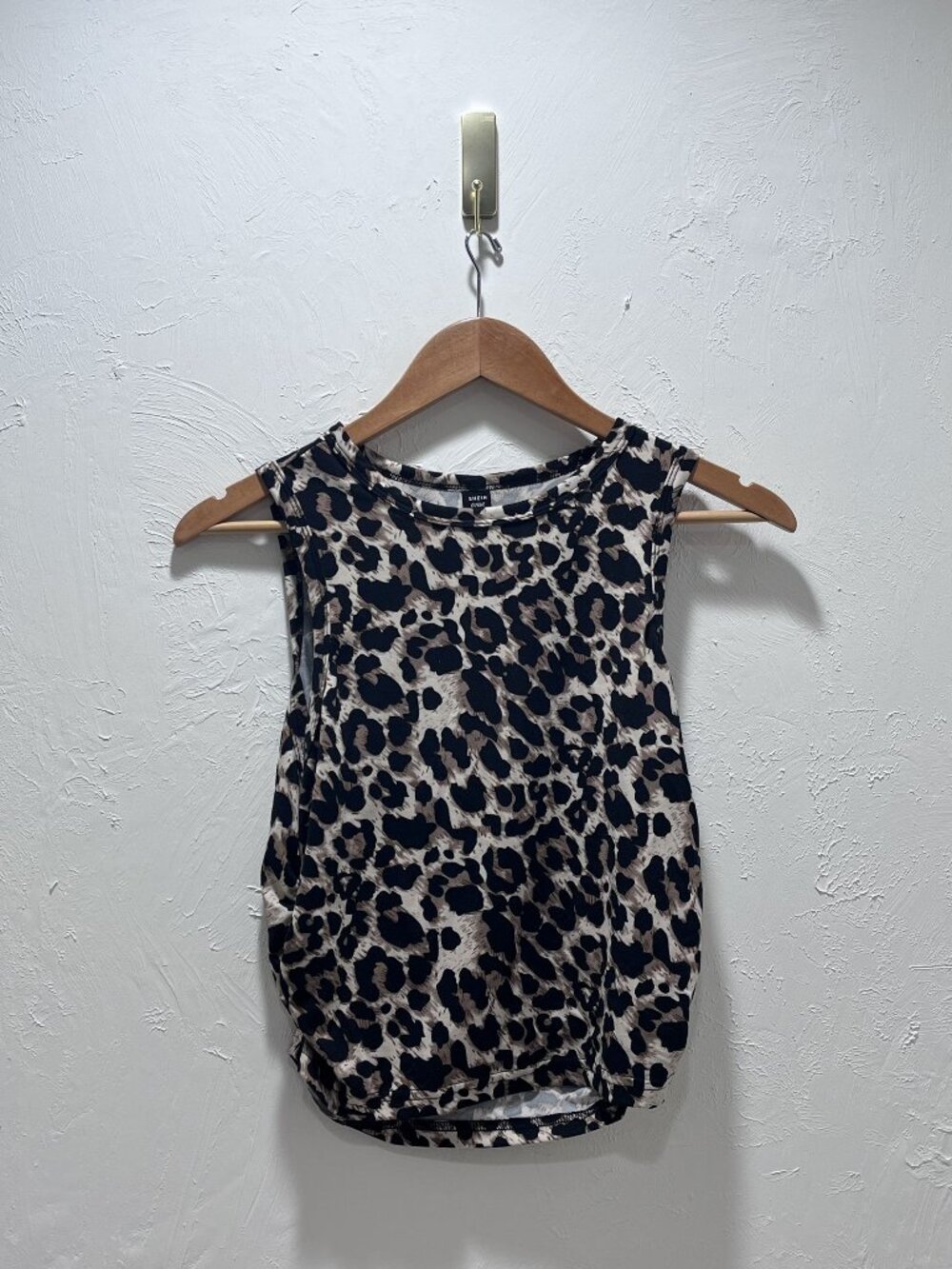 Shein Curve Leopard Print Sleeveless Top OXL